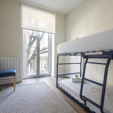 Urbieta Korner - Local Rentss Apartman