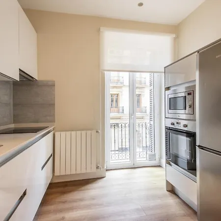 Urbieta Korner - Local Rentss Apartman